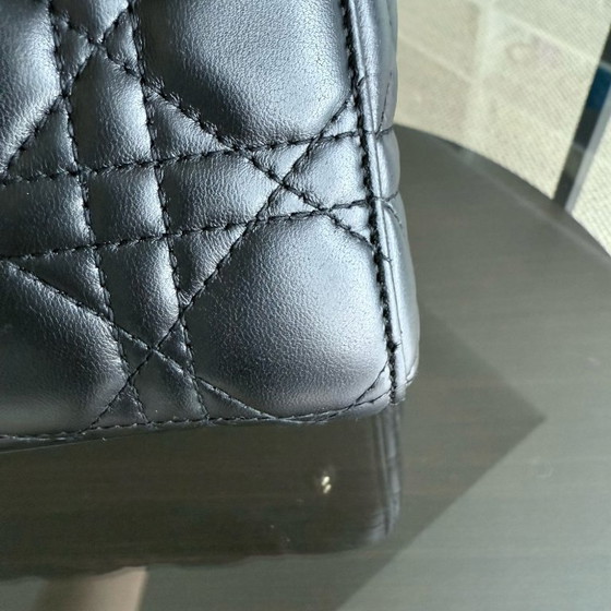 Image 1 of DIOR LADY SMALL - CANNAGE LAMMLEDER SCHWARZ GOLDENE BESCHLÄGE