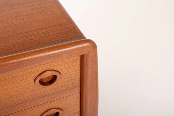 Vintage Danish sideboard by H.P. Hansen, 1960s – Wood, Scandinavian (photo 9 of 15)