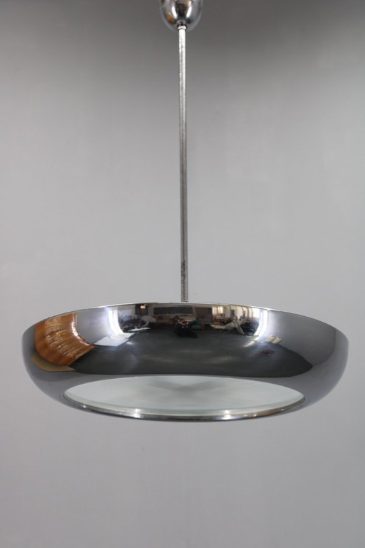 1930 Bauhaus / Functionalist Verchroomde Kroonluchter "UFO" van Josef Hurka voor Napako, Tsjecho-Slowakije
