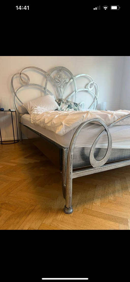 FerroBellissimo steel bed 