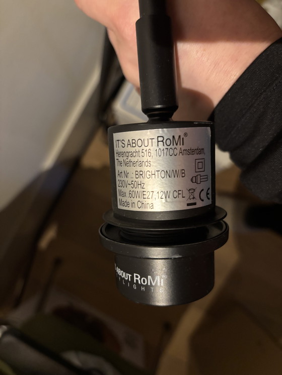 Image 1 of It's About Romi lampada da parete Brighton nera