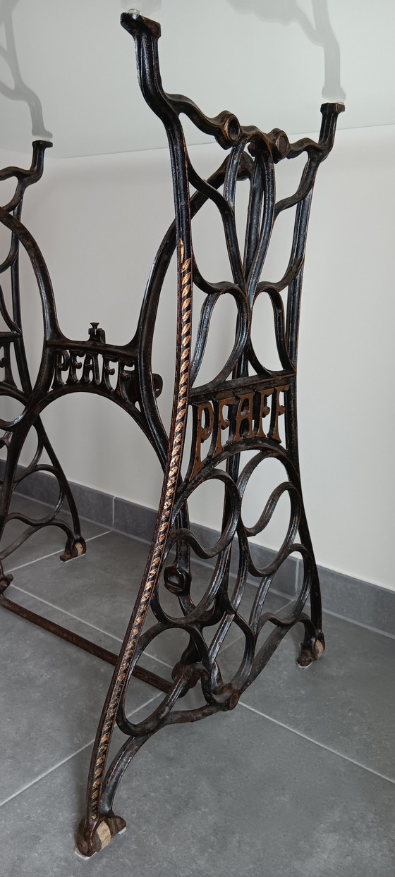 Image 1 of Einzigartiger Tisch