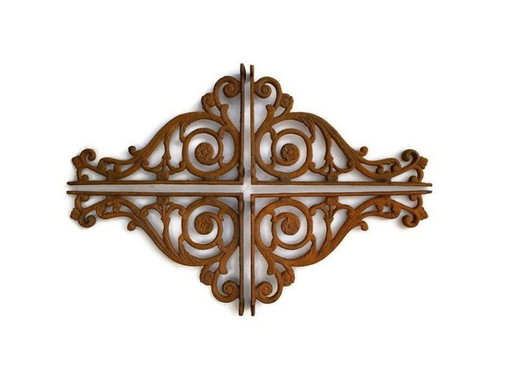 ensemble de quatre supports d'étagère classiques en fonte