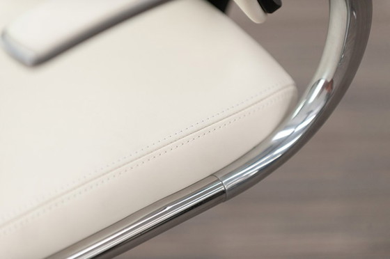 Image 1 of Dauphin In Touch 5409 Vergaderstoel