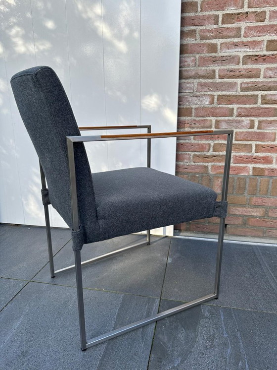 Image 1 of Bert Plantagie Hidden – opgeknapte design eetkamer- en salonset (noten + RVS)