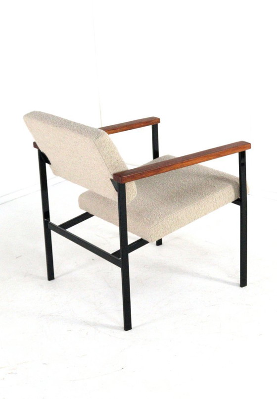 Image 1 of fauteuil vintage recouvert