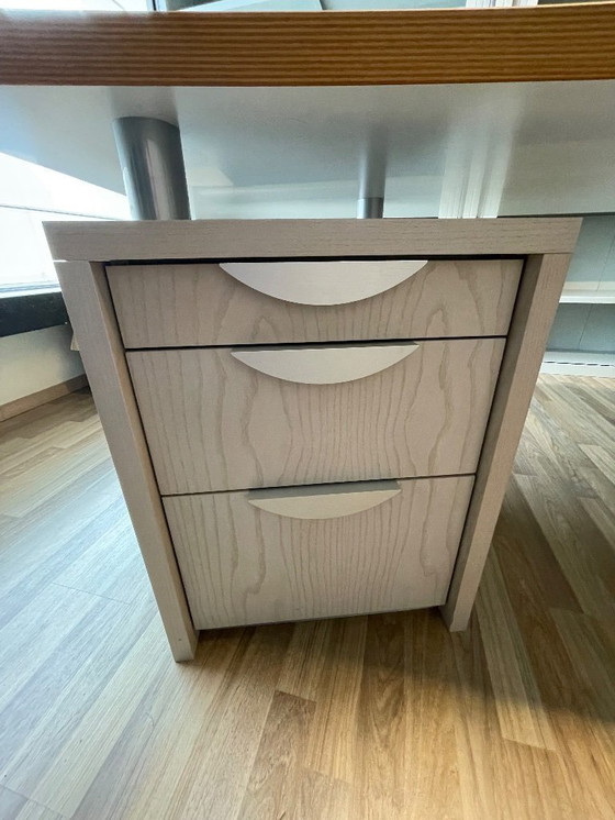 Image 1 of Beautiful stylish office furniture with drawer units