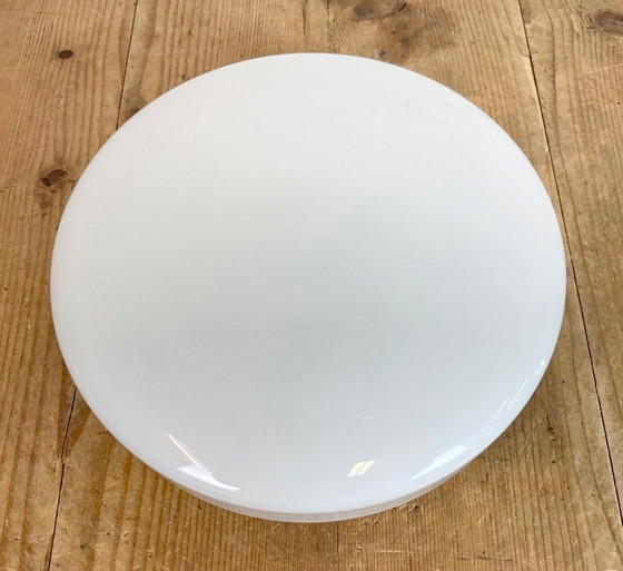 Image 1 of Vintage Sovjet plafond- of wandlamp met melkglas, jaren 80