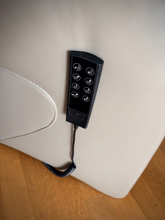 Image 1 of Hukla leather recliner, electrically operated
