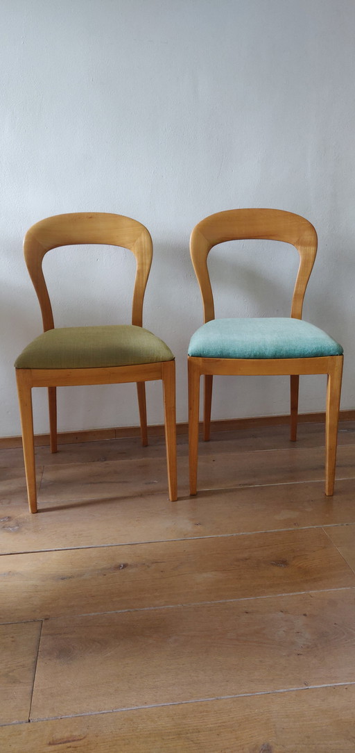 5 bis 6 Stühle aus massivem Kirschholz, dänisches Design