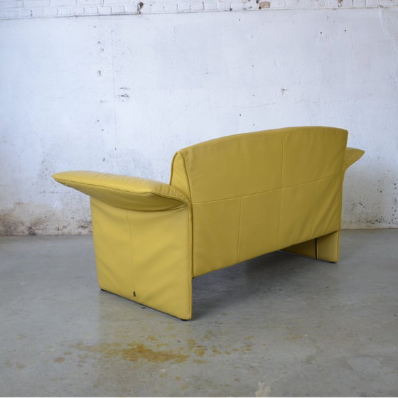 Image 1 of 1x 2 seat Indy couch