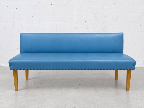 Vintage Bankje van blauw kunstleer, jaren 60 – Leather (photo 3 of 12)