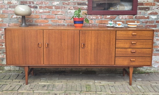 Aparador vintage de diseño Fristho Franeker. Década de 1960.