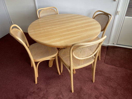 Thonet Radomsko 4x Chairs and 1x Dining table