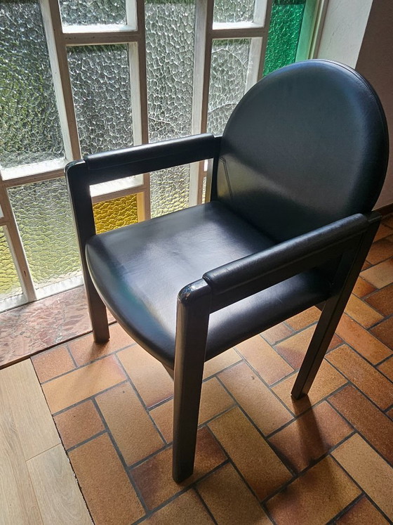 Image 1 of Ensemble de 6 (+2) chaises design Bulo – Cuir noir et bois – Années 1980
