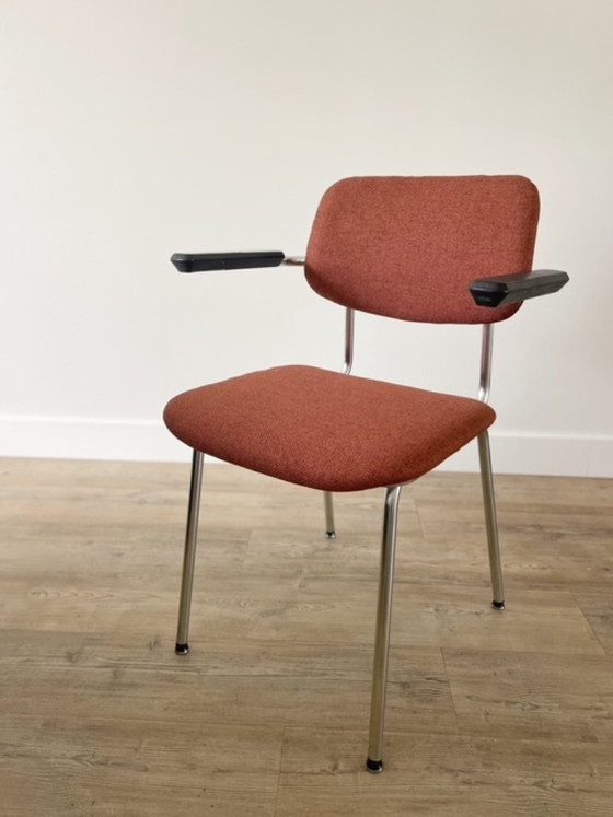 Image 1 of Ensemble de 4 chaises Gispen vintage | avec accoudoirs | terra retapissées