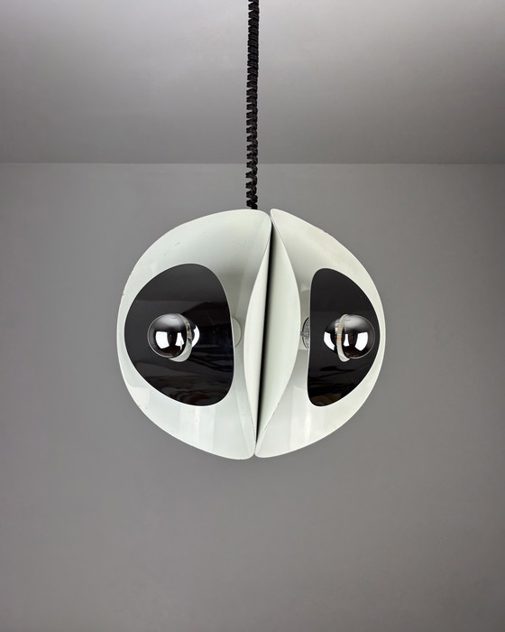 Image 1 of Goffredo Regianni Italien Space Age Pendelleuchte, 1970er Jahre, weiß lackiertes Metall &amp; Chromschilde, Mid Century, Industr