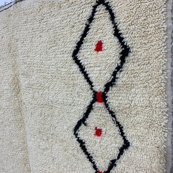 Image 1 of Elegant Beni Ouarain Rug – 100% Wool Handwoven (260×151 cm)