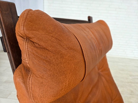 Image 1 of Années 1970, design norvégien d'Ingmar Relling, fauteuil lounge, modèle « Siesta ».