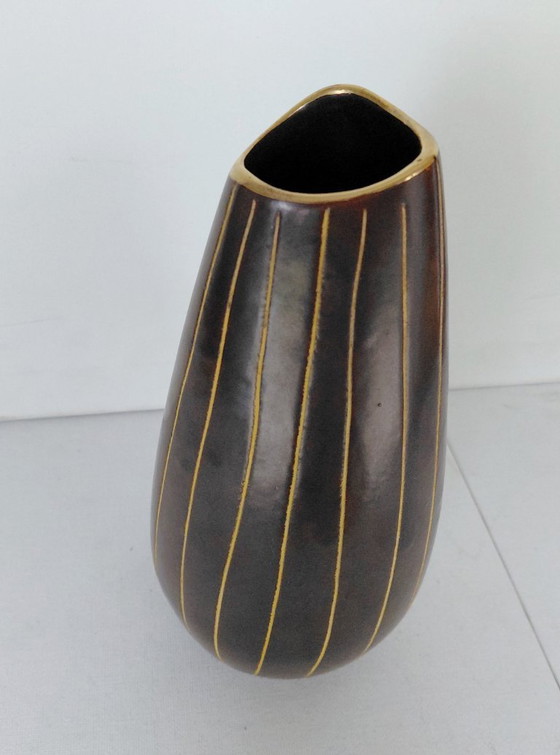 Bay Keramik Sgraffito Vase Nr 553-20 MCM Germany 40-50 – Vasen, Ceramic (photo 3 of 11)
