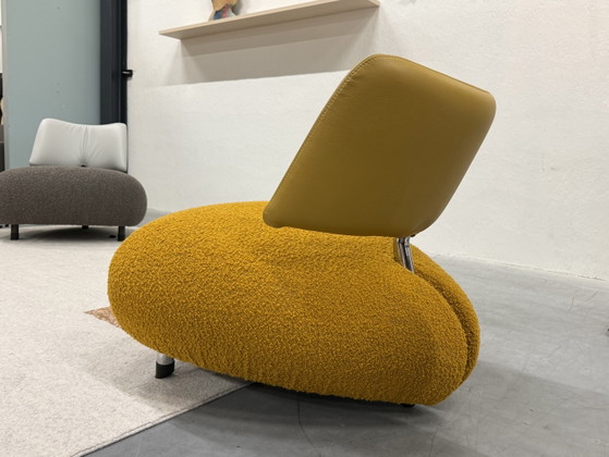 Image 1 of Leolux Pallone Armchair Yellow fabric leather