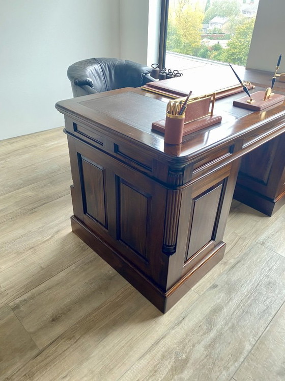 Classic wooden desk with leather inlay, Brown, Klassiek (photo 3 of 6)