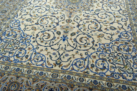 Image 1 of Sughero Kashan annodato a mano – 395 x 300 cm