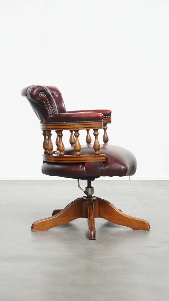Image 1 of Sedia da ufficio chesterfield regolabile in altezza in pelle di vacchetta rossa