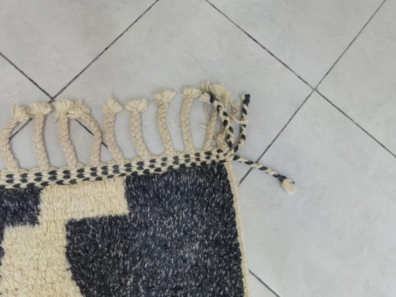 Handmade Beni Ouaraine Rug, 75/300 cm – Alberto Bazzani, Rugs & carpets, Wool (photo 3 of 7)