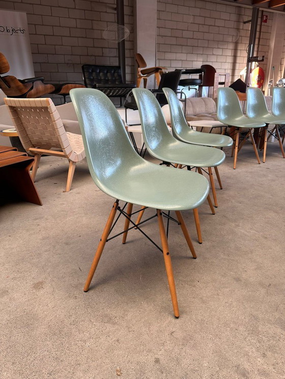 Image 1 of 6x Vitra DSW Fiberglas