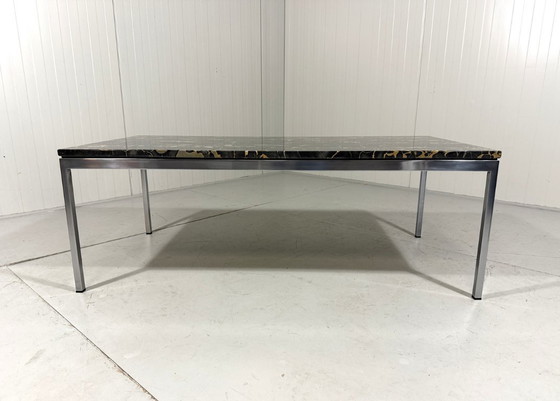 Image 1 of Mesa de centro Florence Knoll con tablero de mármol Nero Portoro, década de 1960