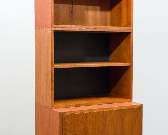 Image 1 of Cómoda de teca de los años 60 con estante de dos piezas