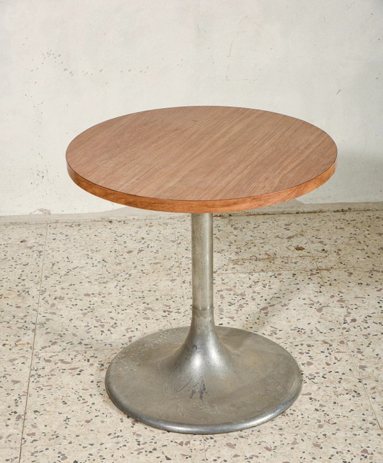 Tavolino da caffè rotondo italiano anni '60 – Tavolini da caffè, Metallo, Mid Century Modern (photo 5 of 6)