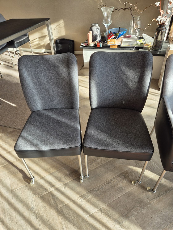 Image 1 of Bert Plantagie dining table with 6 chairs