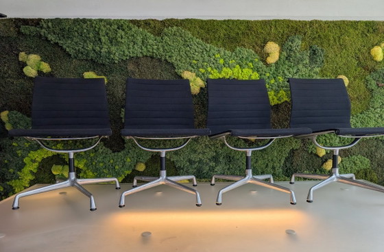 Image 1 of 4x Vitra EA 106 stoelen | Charles & Ray Eames