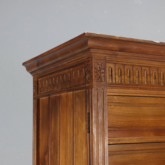 Image 1 of Cómoda de nogal