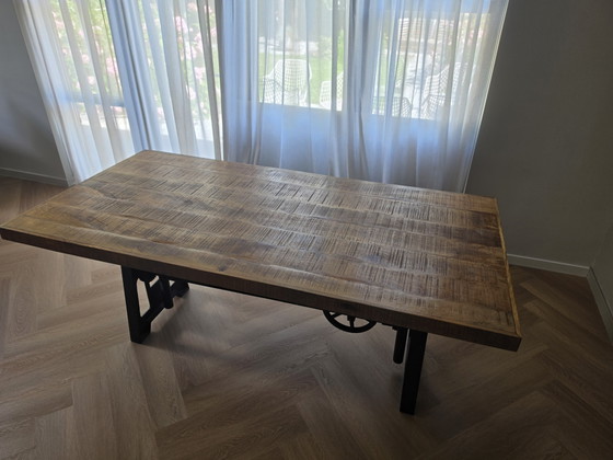 Image 1 of Table de salle à manger industrielle réglable, en bois de manguier et piètement en fonte !