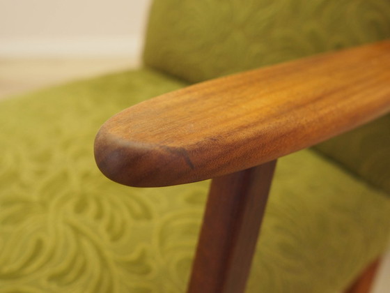 Image 1 of Sillón verde, diseño danés, década de 1960, fabricado en Dinamarca.
