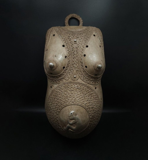 Art Africain • Masque Ventral Ndimu • Makondé • Tanzanie • Aluminium