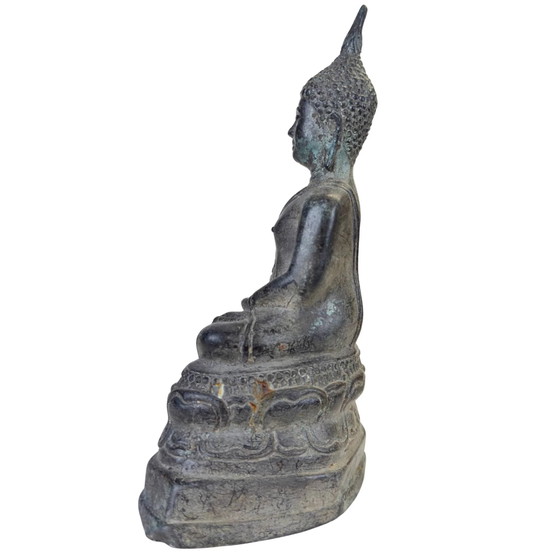 Antike thailändische Bronze-Buddha-Statue – Sukhothai-Stil – 23.5 cm – 1.6 kg – Bildhauerei (photo 7 of 10)