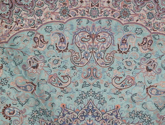 Image 1 of Handgemaakt oosters tafelkleed, zeer fijn vervaardigd van zijden draden, 75 x 75 cm