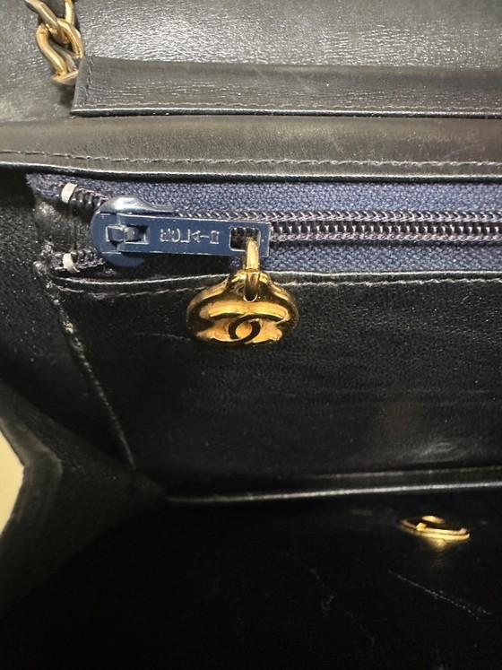 Image 1 of Chanel Wallet on Chain Schultertasche (aus den 80er Jahren)