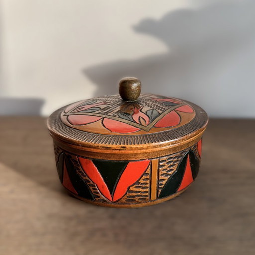 Authentic Amsterdam School lidded box – Pyrography – ca. 1920