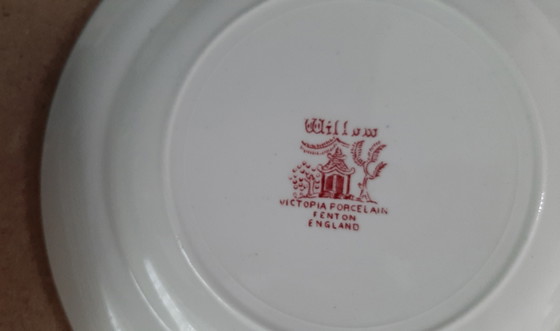 Image 1 of Vajilla con diseño de sauce llorón de Victoria Fenton