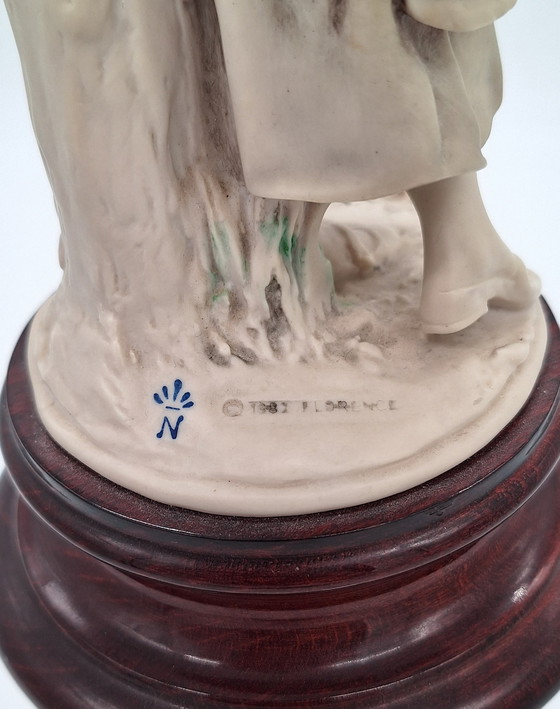 Image 1 of Capodimonte, Guiseppe Armani, "Little
Shepherdess with Flowers"