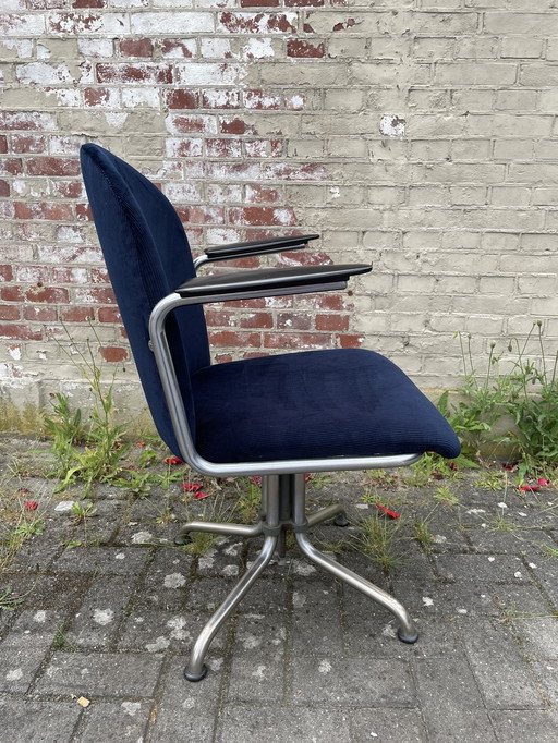 Gispen 356 refurbished Manchester Fabric