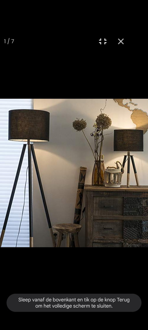 Nice lamps for sale standing and a table
