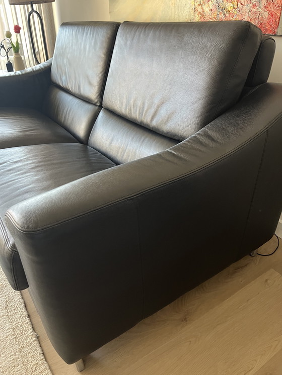 Image 1 of Divano in pelle a 2 posti e mezzo