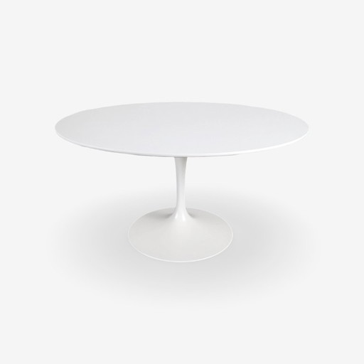 Original Knoll International Design dining table Eero Saarinen white
