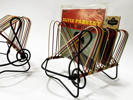 Image 1 of Rangements Vinyles Vintage • Support 45T • Métal Laqué • Scoubidou • 1950-1960